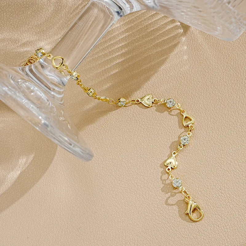 Silver heart shaped alloy bracelet