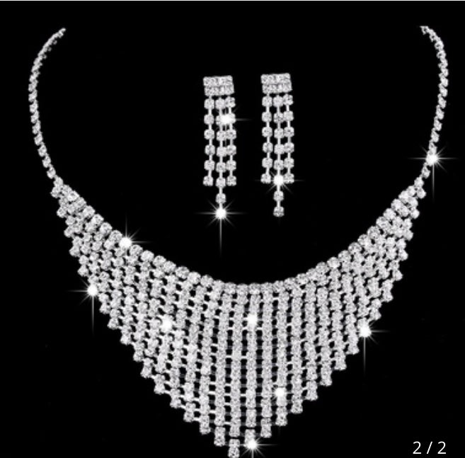 Silver rhinestone necklace set