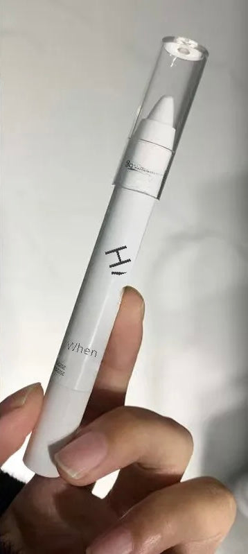 White glittery eye pen