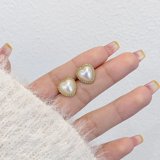 Heart pearl shaped earrings